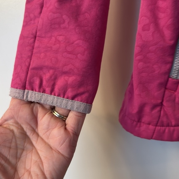 Ultimate Soft Shell Jacket - Pink - Girls Size 4 - Sam’s Club- cheetah pattern - Picture 3 of 10